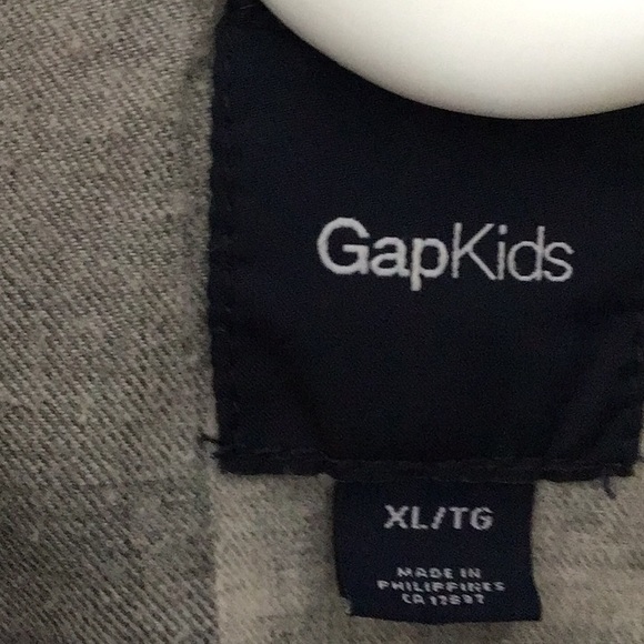 Boys Gap Kids Vintage look denim jacket. - Picture 4 of 4